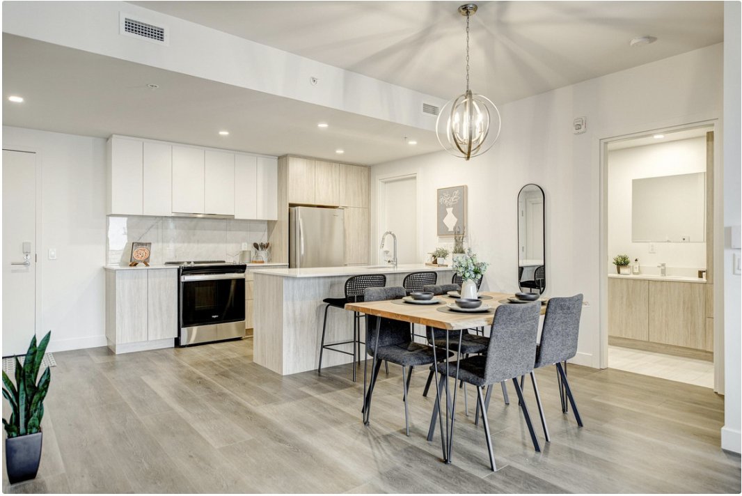 #328 - 3659 Av. Jean-Béraud