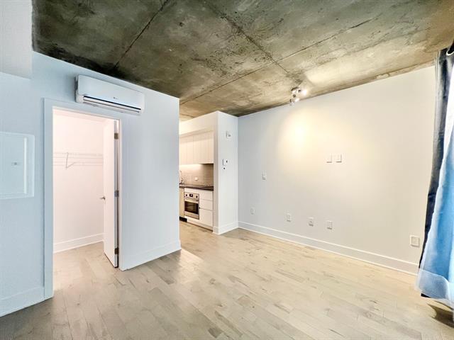 #706 - 2320 Rue Tupper