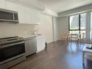 #205 - 1182 Rue Crescent