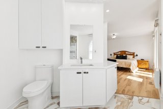 Ensuite bathroom
