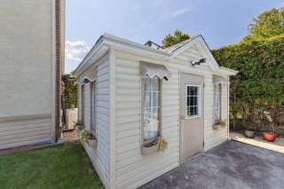 Shed