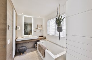 Ensuite bathroom