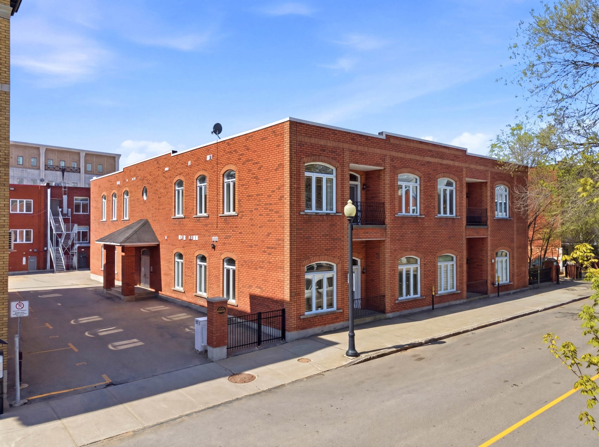 #6 - 165 Rue Radisson