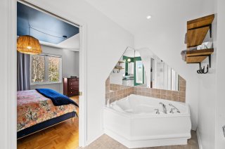 Salle de bains attenante à la CCP