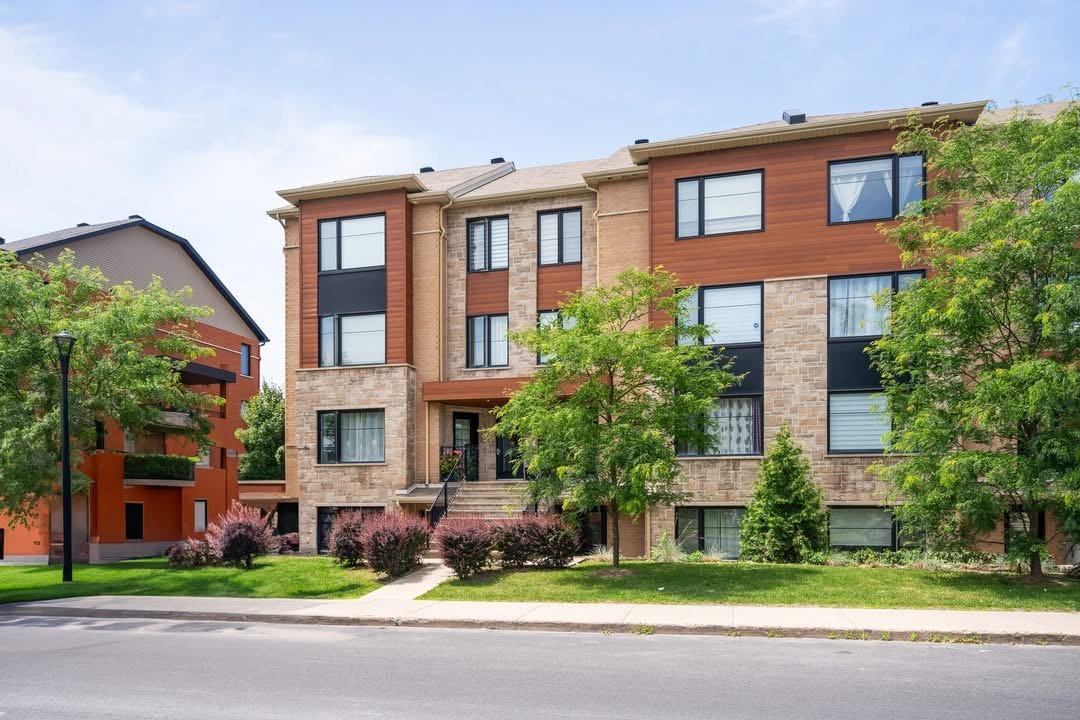 #2 - 8310 Rue de Londres