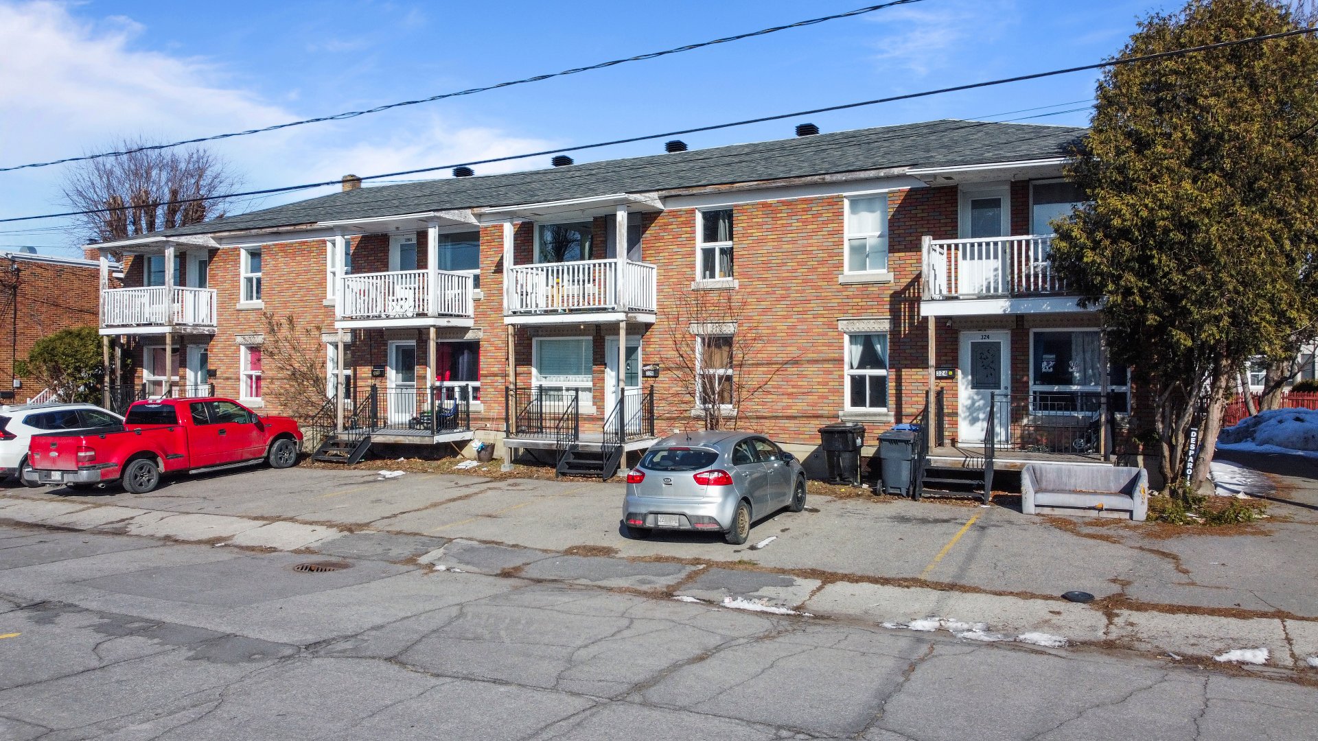 324 - 330 Rue Montcalm