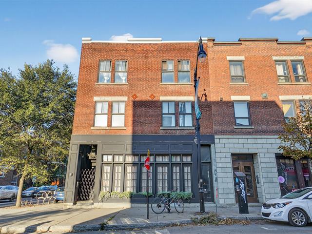 4025 Rue Ste-Catherine E.