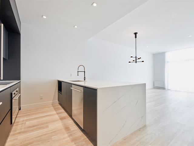 #1006 - 4543 Boul. Robert-Bourassa