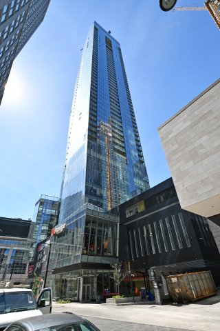 #2106 - 1050 Rue Drummond