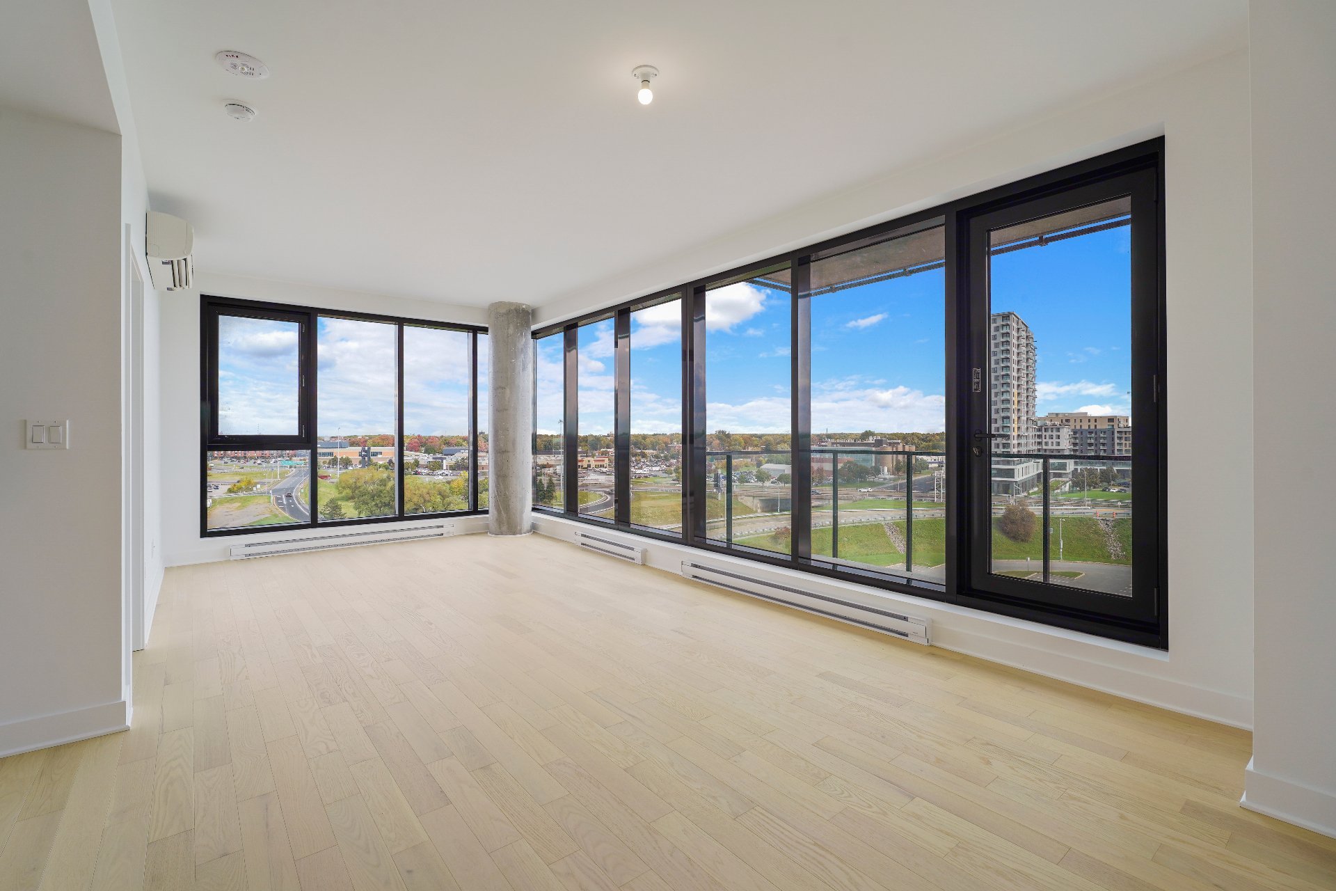 Joelle Bitar / #11661032