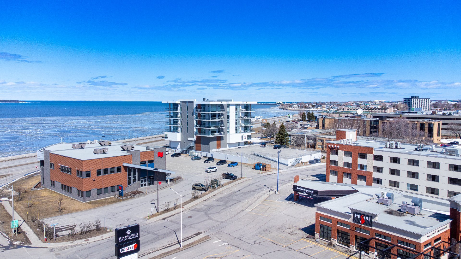 #242 - 130 - 140 Av. Belzile