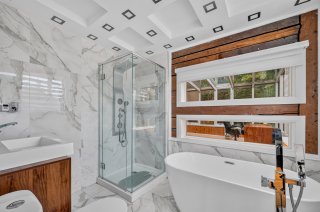 Salle de bains attenante à la CCP