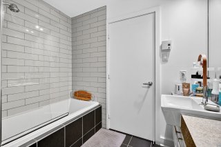 Salle de bains attenante à la CCP
