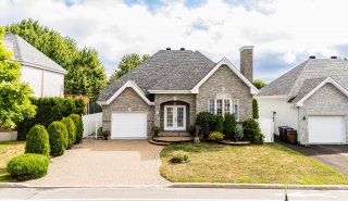 3193 Rue Jean