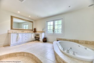 Ensuite bathroom