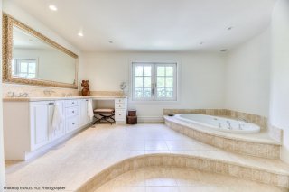 Ensuite bathroom