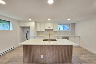 2370A Rue Honoré-Mercier