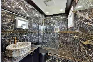 Ensuite bathroom