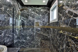 Ensuite bathroom