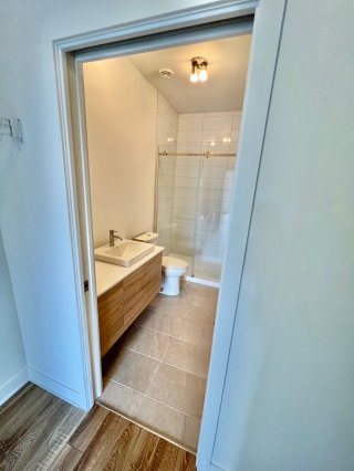 Salle de bains attenante à la CCP