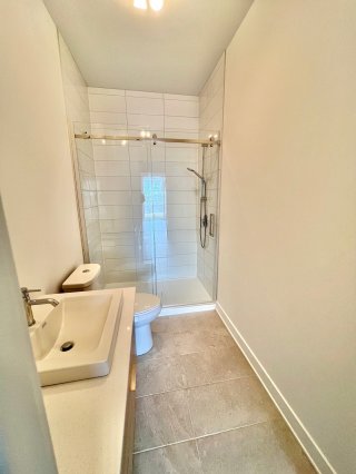 Salle de bains attenante à la CCP