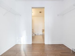 Walk-in closet