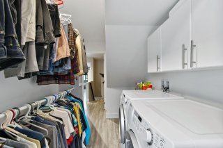 Walk-in closet