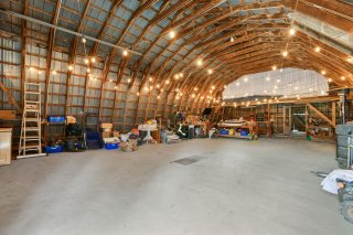 Barn