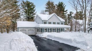 2210 Place du Relais