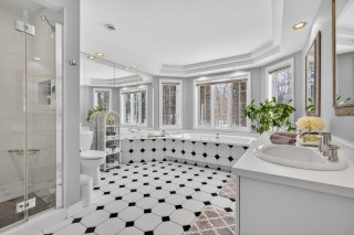 Salle de bains attenante à la CCP