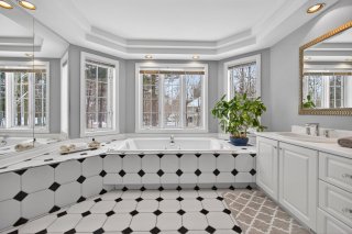 Salle de bains attenante à la CCP