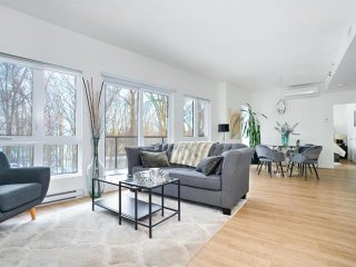 #403 - 9801 Rue Cérès
