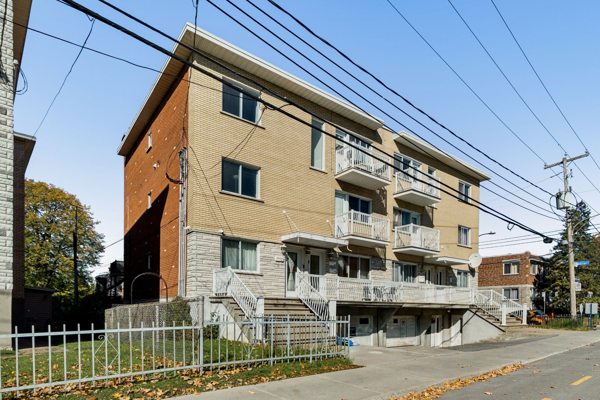 3155 - 3159 Rue Prieur E.