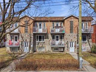 7443 Rue De Normanville