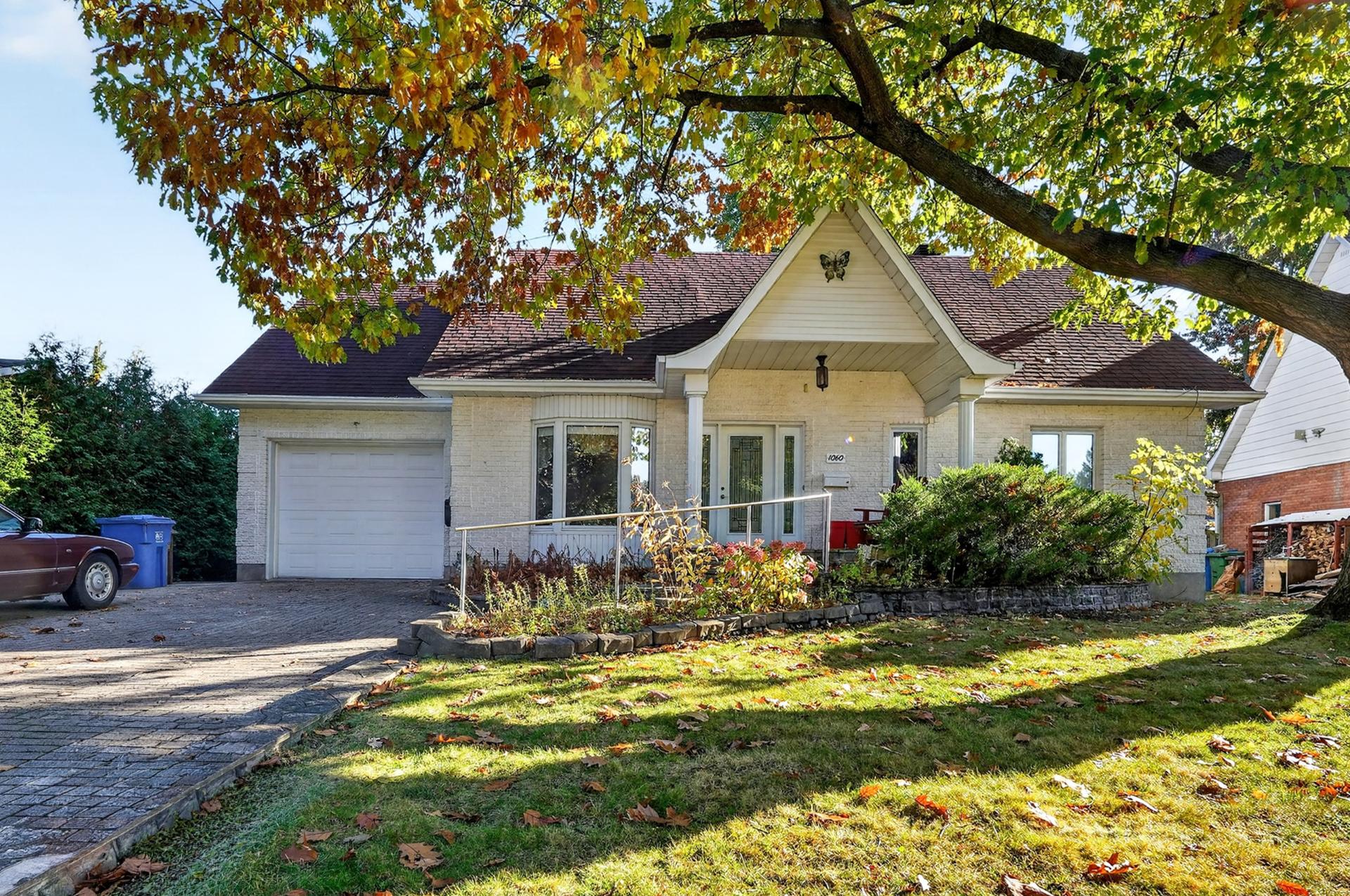 1060 Rue Michel-Moreau