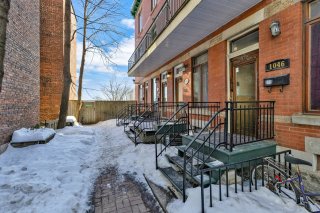 #A - 1042 Rue MacKay