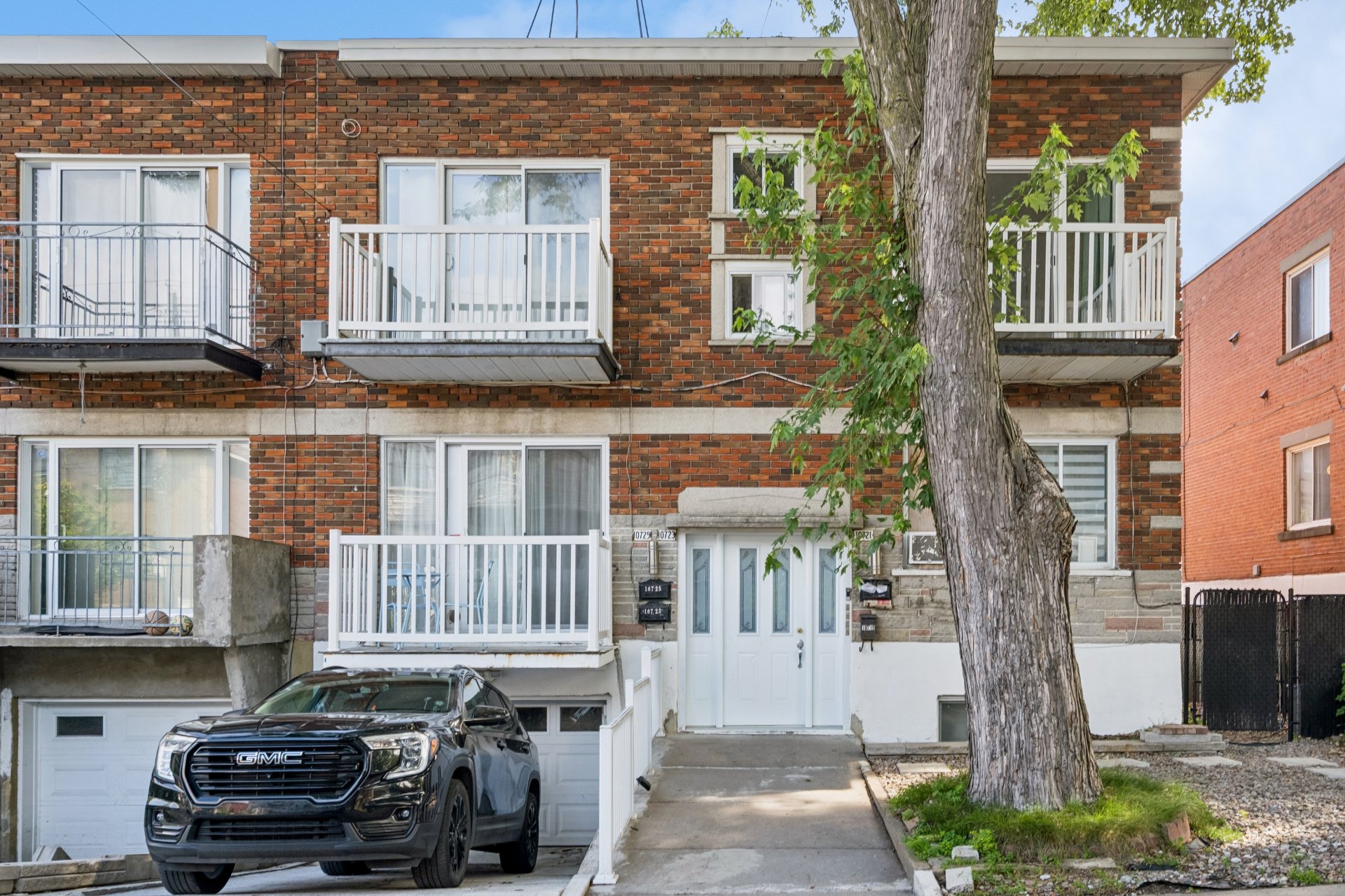 10721 - 10725 Av. de Belleville