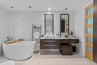 Ensuite bathroom