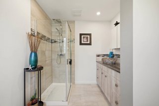 Ensuite bathroom