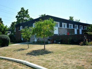221 Rue Hyman
