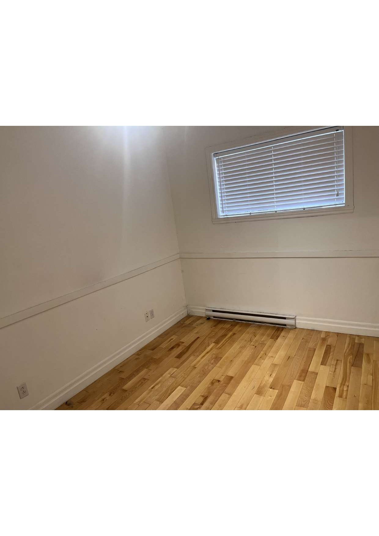 #102 - 73 Av. Broadway