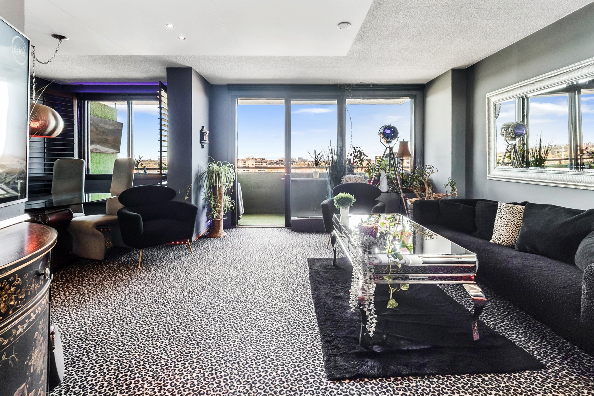 #1505 - 2555 Av. du Havre-des-Îles