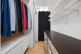Walk-in closet