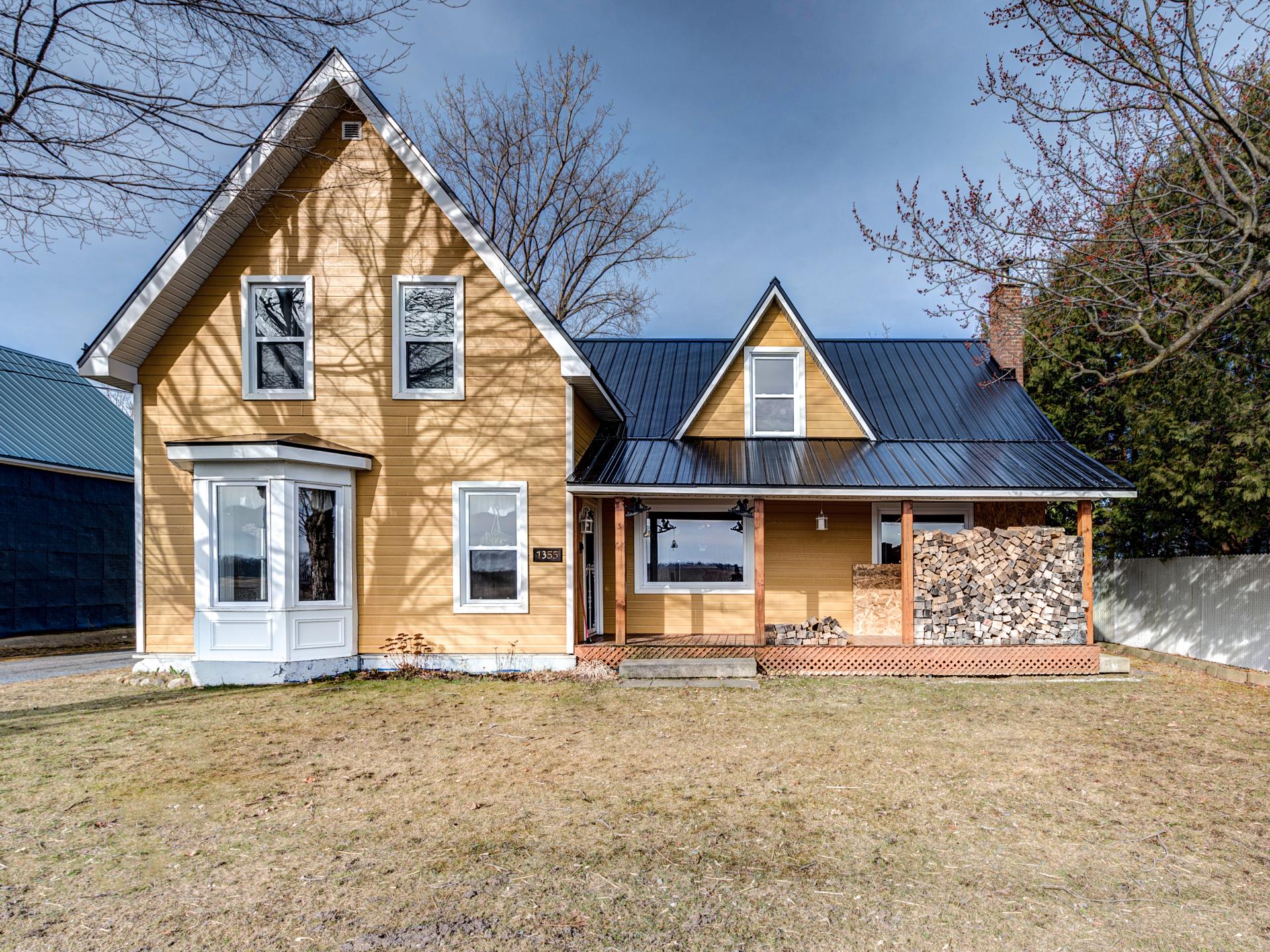 1355 Ch. de la Petite-France