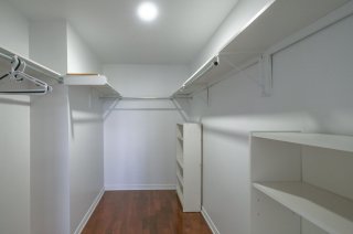 Walk-in closet