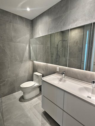 Ensuite bathroom