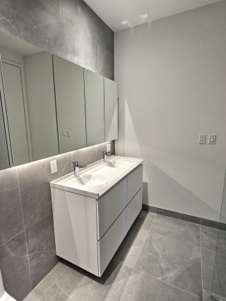 Ensuite bathroom