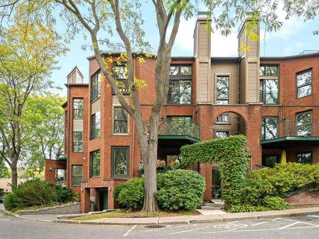 12010 Av. Savard
