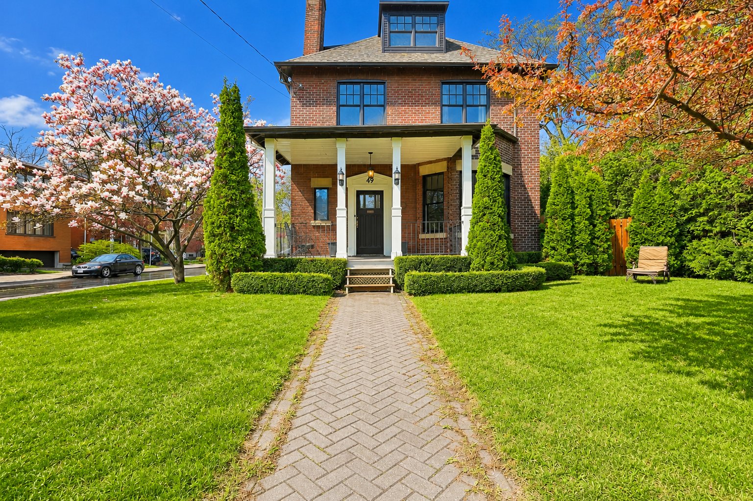 49 Av. Easton
