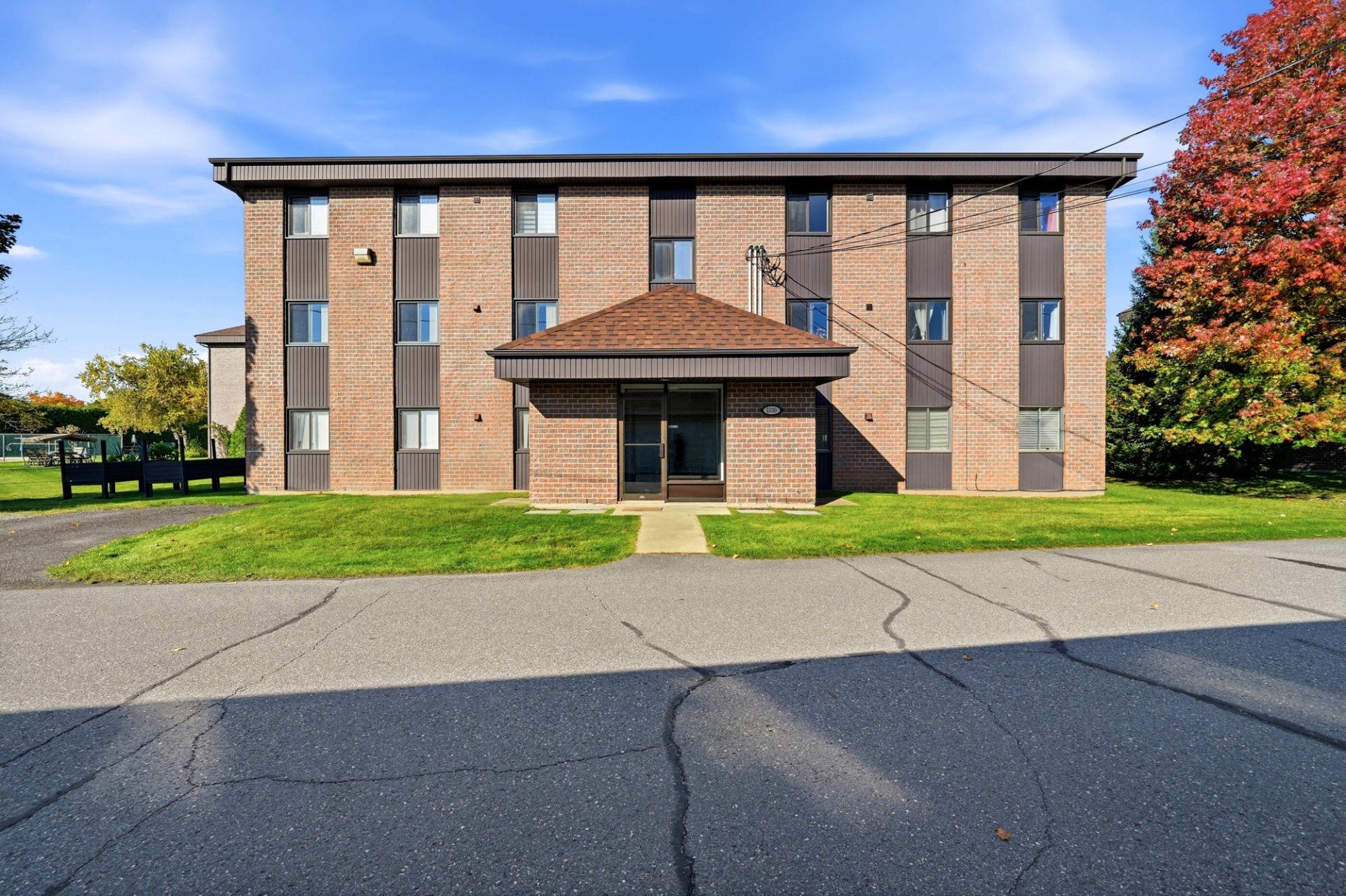 #202 - 1000 Rue Westmount